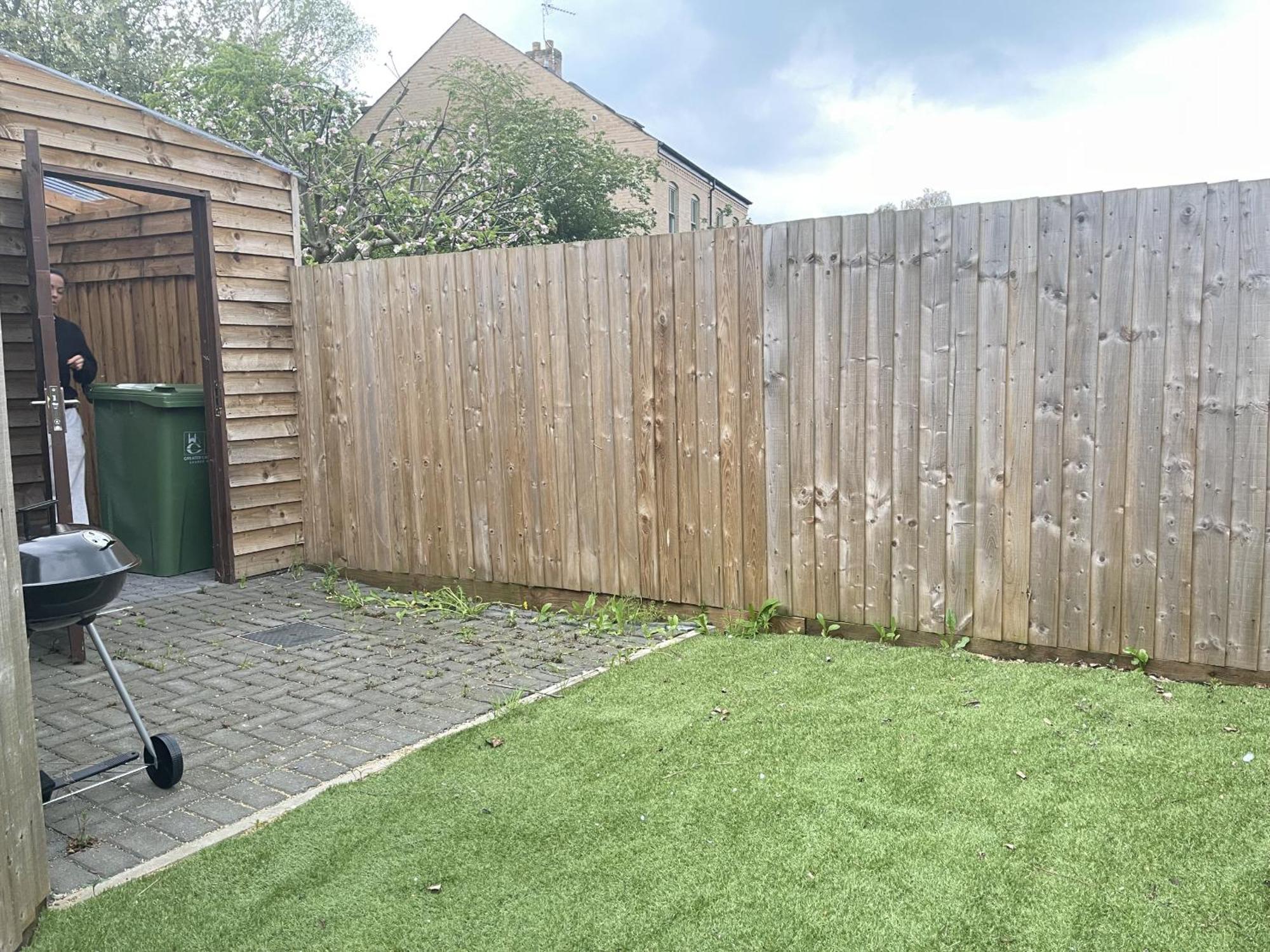 Spacious 4 Bedroom, Wi-fi, 2 Gardens, Sleeps 8 - Amethyst *